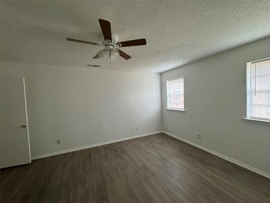 536 Billie Ruth Ln unit 538, Hurst, TX 76053 - photo 5