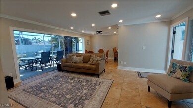 912 Dolphin Dr, Cape Coral, FL 33904 - photo 4