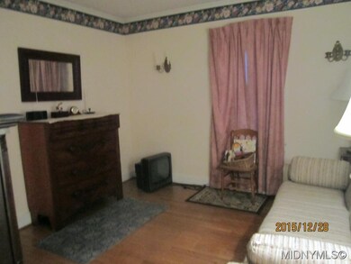 1ST FLOOR BEDROOM