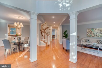 25702 S Village Dr, Chantilly, VA 20152 - photo 3