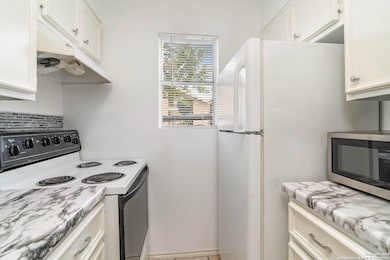 911 Vance Jackson Rd unit A, San Antonio, TX 78201 - photo 7
