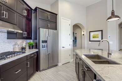 EM12.207.Kitchen