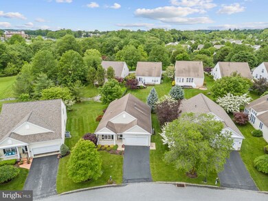 327 Astilbe Dr, Kennett Square, PA 19348 - photo 2
