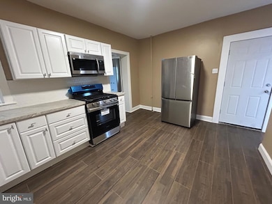 1428 W State St, Trenton, NJ 08618 - photo 5