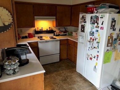 908 SE Green Briar Ln unit A&B, Grants Pass, OR 97526 - photo 4