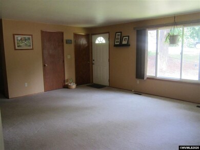 906 College St, Philomath, OR 97370 - photo 5