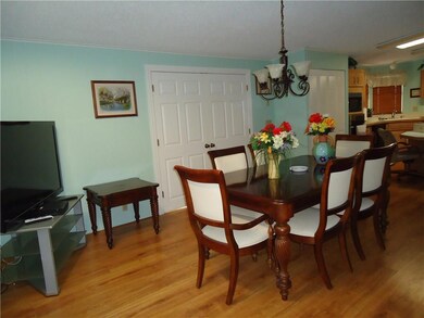 Dining Room/Kitchen
