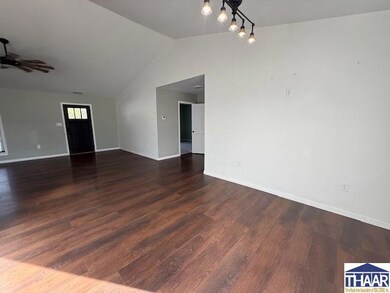 127 N Davis St, Clinton, IN 47842 - photo 4