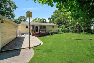 78 Custer St, Warwick, RI 02889 - photo 5