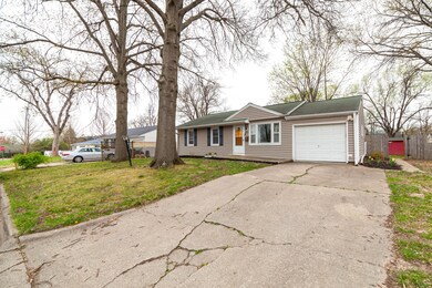 Front Yard/Driveway