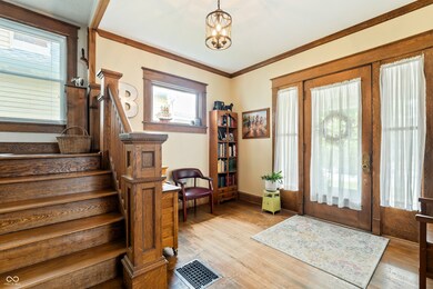 1502 Washington St, Columbus, IN 47201 - photo 4