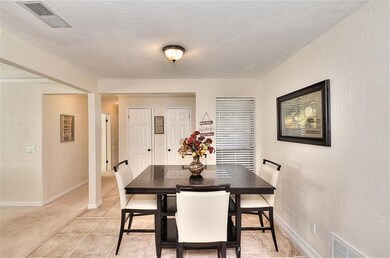 1112 Zachary Dr, Moore, OK 73160 - photo 4