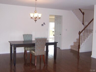 905 Fieldstone Trail, Easton, PA 18040 - photo 4