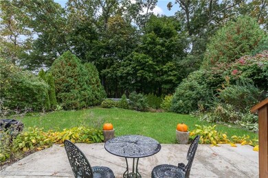 25 Parkway Dr, Warwick, RI 02886 - photo 5