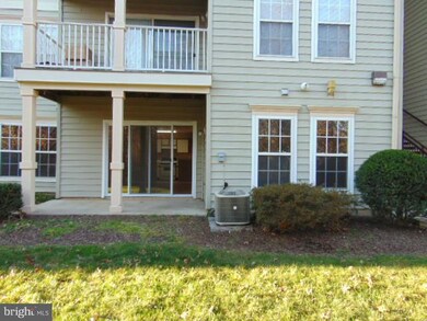 18825 Sparkling Water Dr unit O, Germantown, MD 20874 - photo 2