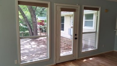 7472 Love Cir, Fort Worth, TX 76135 - photo 5