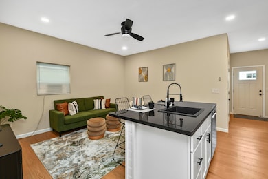 1220 E Pacific St unit 7a, Springfield, MO 65803 - photo 4