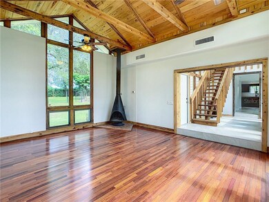 Transom windows that provide lots of natural light