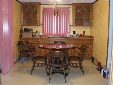 Dining Room. Great for the holidays!