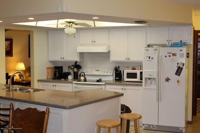 2173 Danforth Kitchen 1