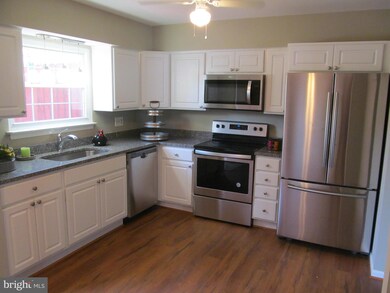 10 Windersal Ln, Parkville, MD 21234 - photo 4