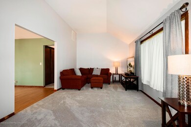 016_213_Crestview_Drive_308231_573924