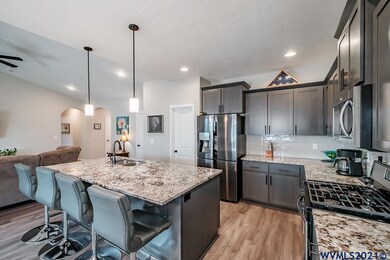 2281 NE Deciduous Ave, Albany, OR 97321 - photo 6