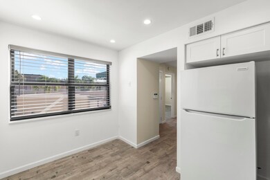 6670 Villa Sonrisa Dr unit 221, Boca Raton, FL 33433 - photo 6