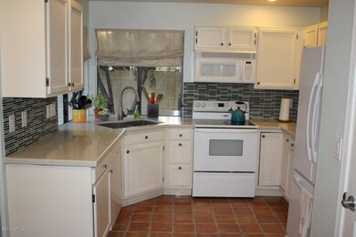 81 W Greentree Dr, Tempe, AZ 85284 - photo 7