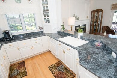 1004 Sheriff's Court Kitchen