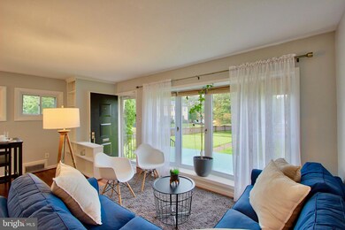 6903 Columbia Dr, Alexandria, VA 22307 - photo 5