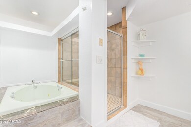 Luxurious Jetted Tub