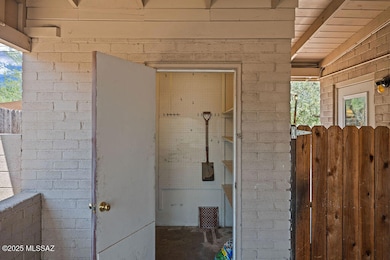 2135 N Columbus Blvd, Tucson, AZ 85712 - photo 4