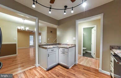 23208 Bent Tree Ln, California, MD 20619 - photo 4