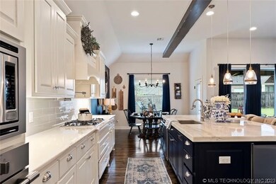 4104 W Van Buren St, Broken Arrow, OK 74011 - photo 6