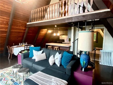 Living/Dining space