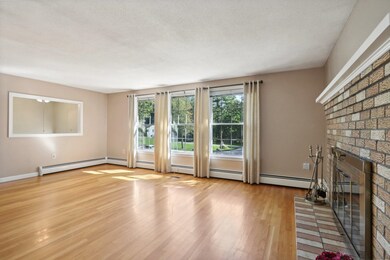 6 Ridgecrest Dr, Hudson, NH 03051 - photo 6