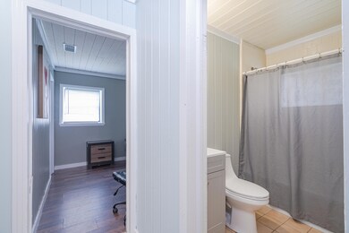 Second Bath and Hall