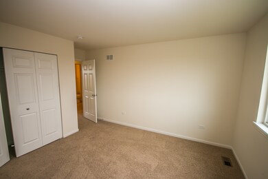 2011 Astor Ln, Addison, IL 60101 - photo 6