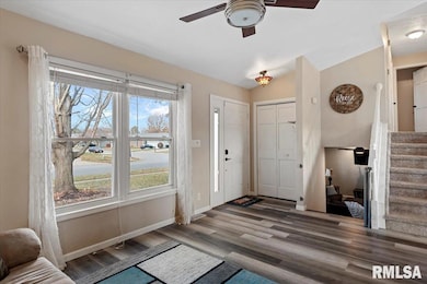 550 S 1st St, Sherman, IL 62684 - photo 7