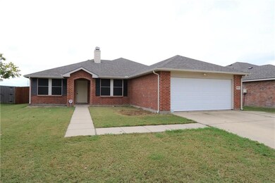 2912 Jamestown Dr, Wylie, TX 75098 - photo 2