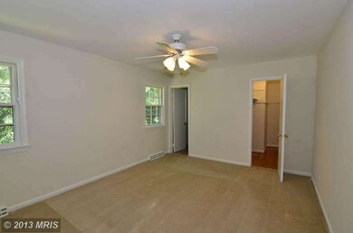 8230 Kay Ct, Annandale, VA 22003 - photo 6