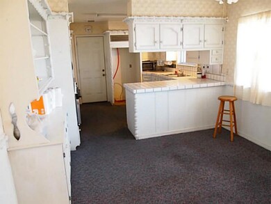 5949 N Sapulpa Ave, Oklahoma City, OK 73112 - photo 4