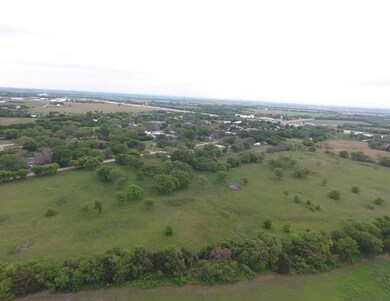 705 4th St, Eddy, TX 76524 - photo 6