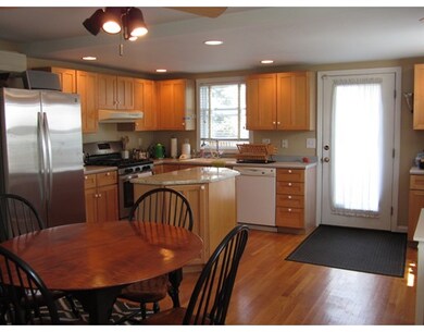 3 Daniels Street Ct, Salem, MA 01970 - photo 3