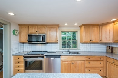 47 Seminole Rd, Acton, MA 01720 - photo 3