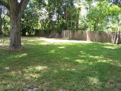 2904 Parr Ct E, Jacksonville, FL 32216 - photo 5