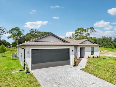 840 General D MacArthur Ave, Labelle, FL 33935 - photo 2