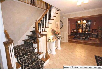 61 Elks Place, Staten Island, NY 10309 - photo 4