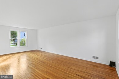 1716 Woodwell Rd, Silver Spring, MD 20906 - photo 3